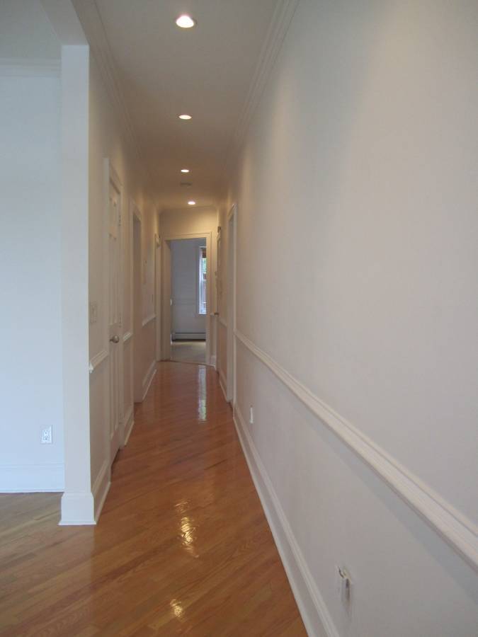 Building Photo - 955 Boulevard E