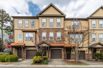 Building Photo - Gorgeous  3-bedroom townhome in North Raleigh!