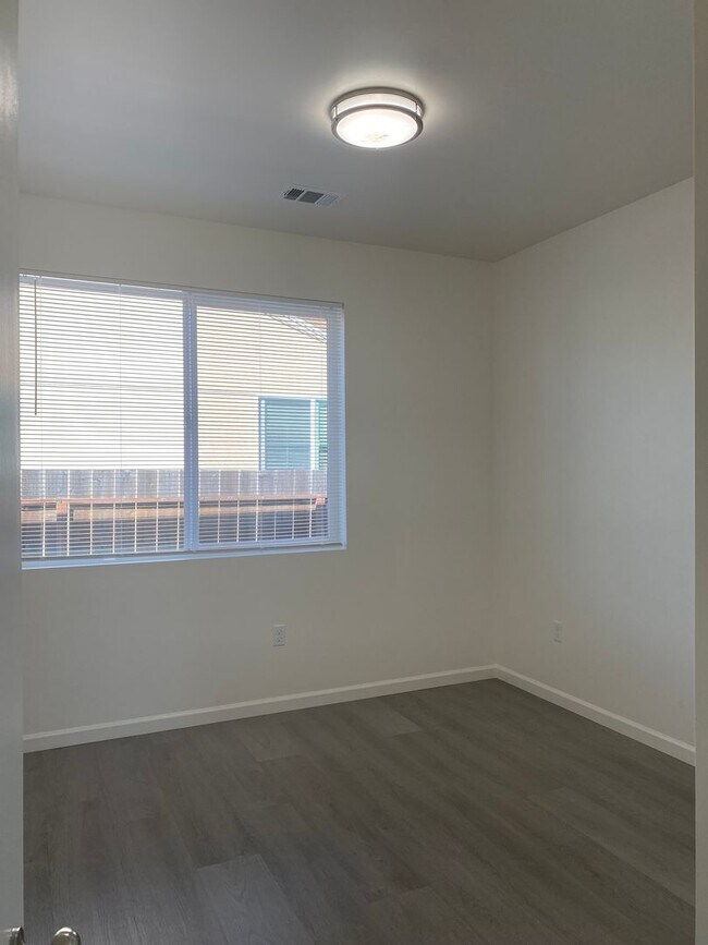 Building Photo - 2406-2408 W Avenue 134th (LO)