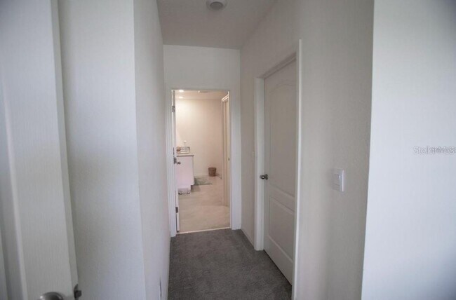 Building Photo - 5062 Foxglove Cir