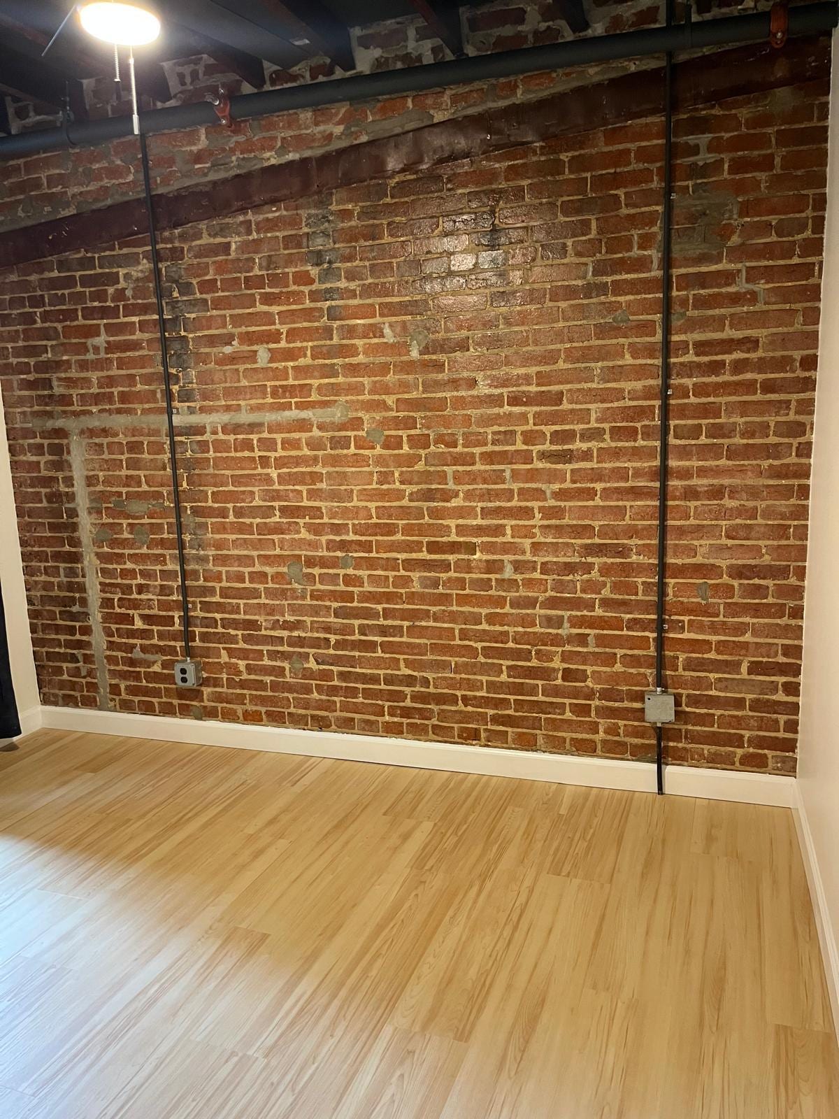 Building Photo - 1418 Maryland Ave NE