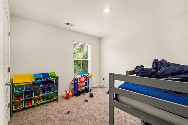 Building Photo - 639 Blue Juniper Cir