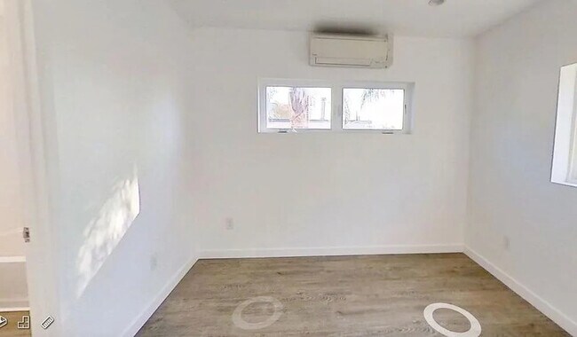 Building Photo - 590 N Cambridge St