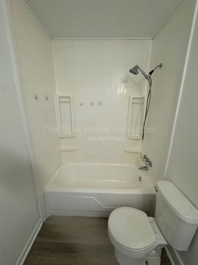 Building Photo - 4615 Murray Lake Ln