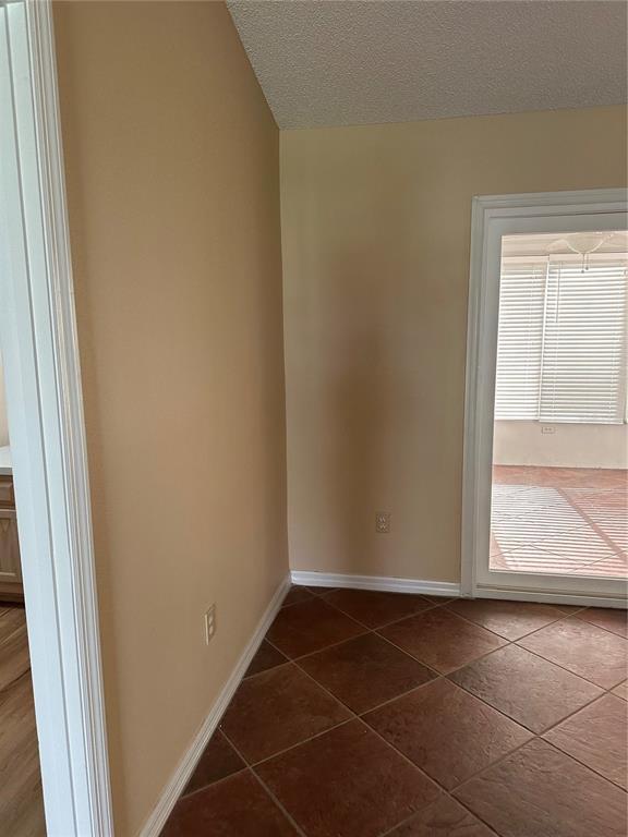Building Photo - 917 Camino Del Rey Dr