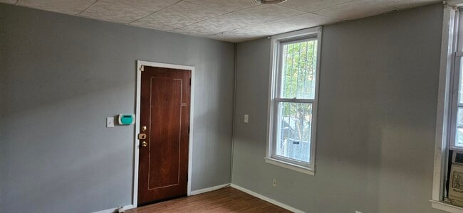 Building Photo - 4528 Brown St