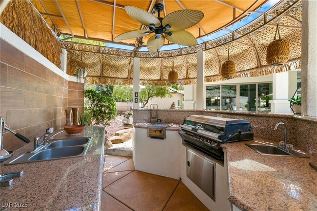 Building Photo - 8211 Windsor Crest Ct