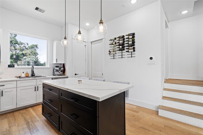 Building Photo - 1835 Flowing Springs Trail