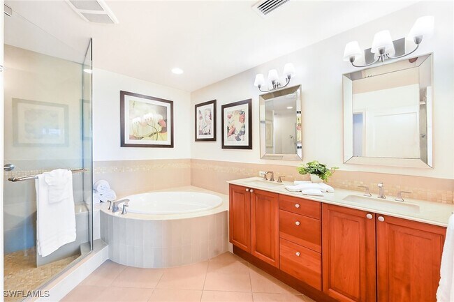 Building Photo - 9115 Strada Pl