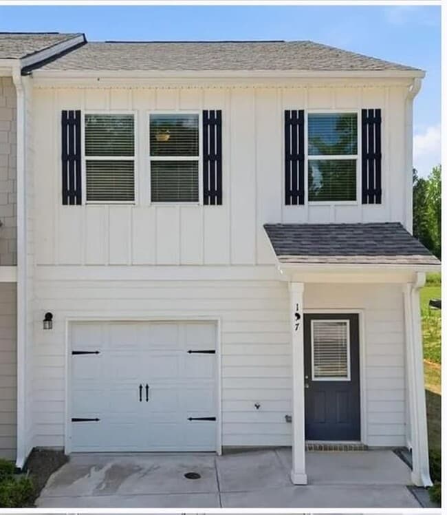 Building Photo - 137 Village Green Drive