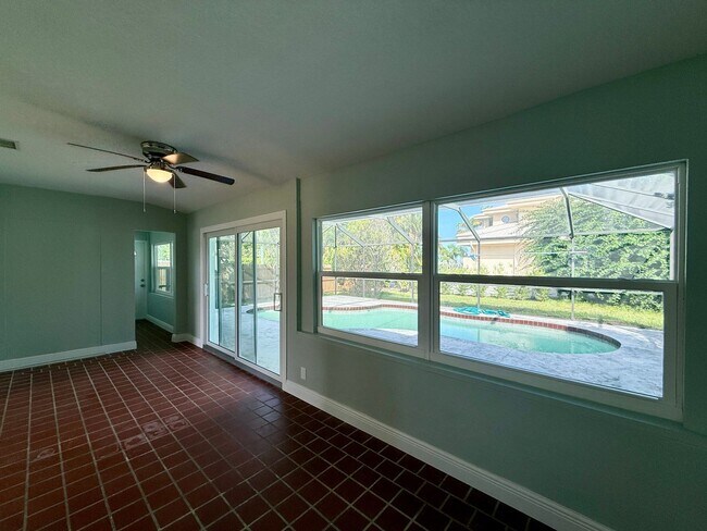 Building Photo - Four Bedroom Pool Home - Second Floor View of Manatee River