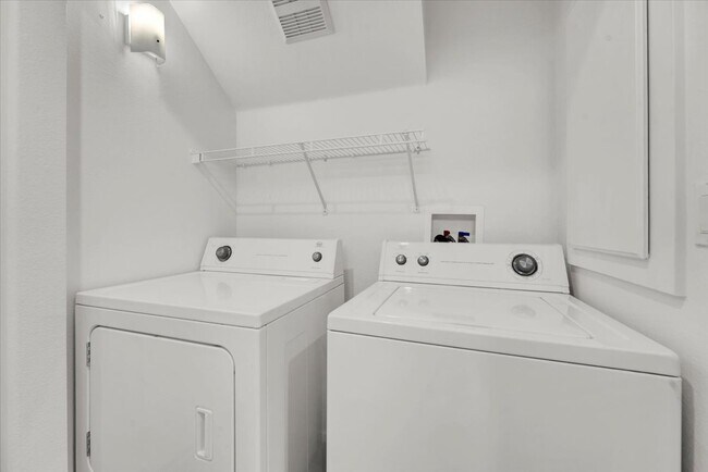 Building Photo - 3329 Autumn Veil St