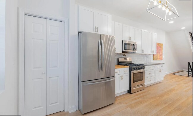 Building Photo - Snyder