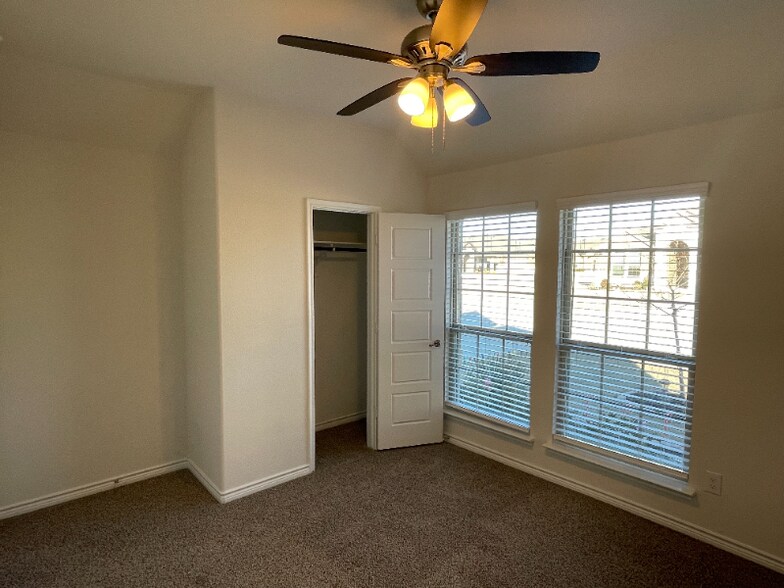 Building Photo - 759 Philadelphia St