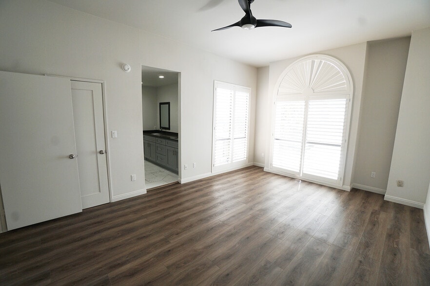Primary bedroom - 712 Vallejo Villas