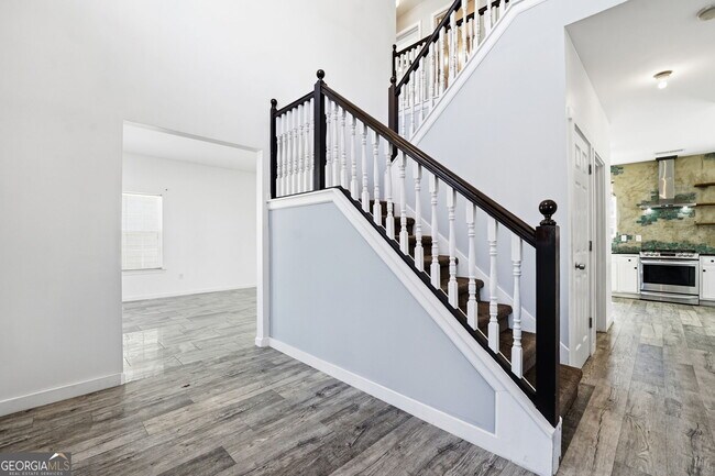 Building Photo - 1582 Ewing Farm Dr