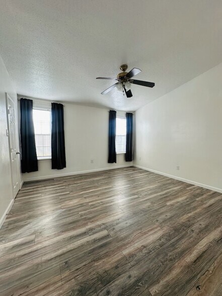 Master bedroom - 4341 Idaho Ave