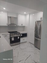 Building Photo - 6821 SW 129th Ave