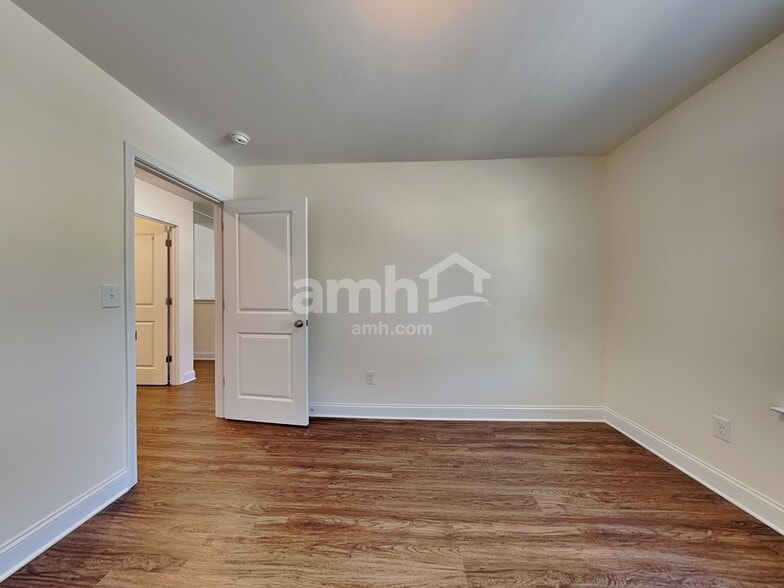 Building Photo - 17331 Alydar Commons Ln