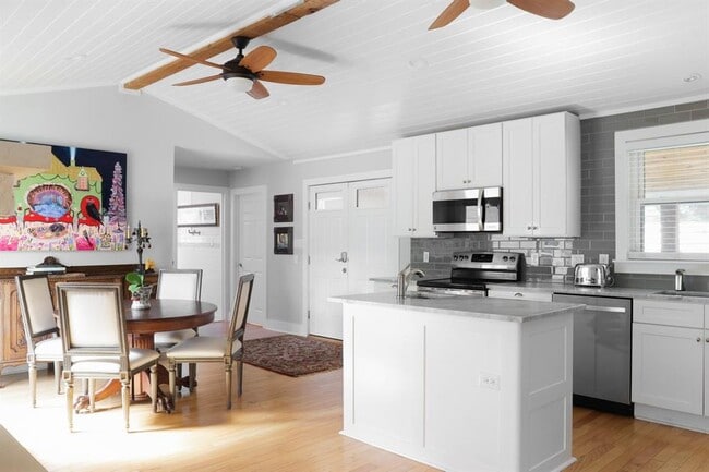 Building Photo - 16429 Red Wagon Ln