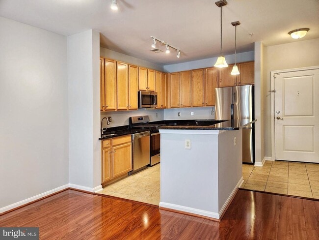 Building Photo - 2665 Prosperity Ave