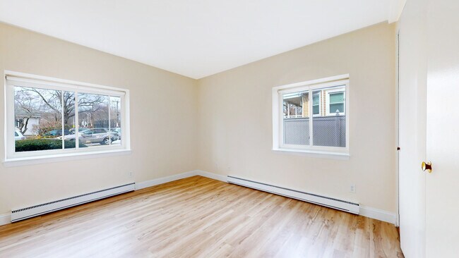 Building Photo - 525 Highland Ave