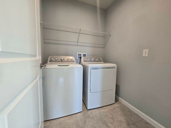 Building Photo - 4219 Cattail Marsh Dr