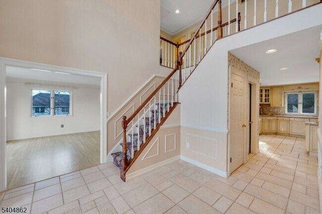 Building Photo - 19 Lea Pl