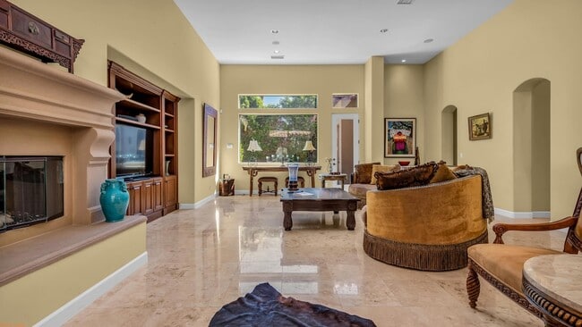 Building Photo - 46710 Bradshaw Trail