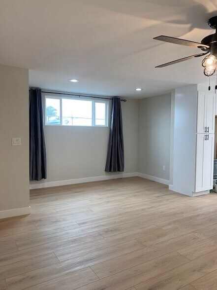 Building Photo - 24373 Pennsylvania Ave