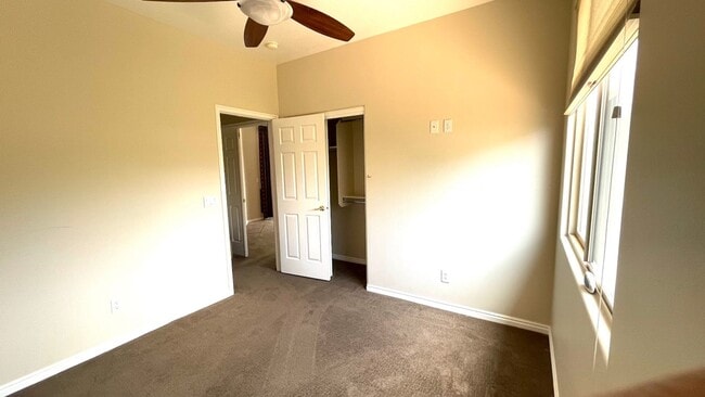 Building Photo - Beautiful 3 Bedroom Home in Coral Canyon!