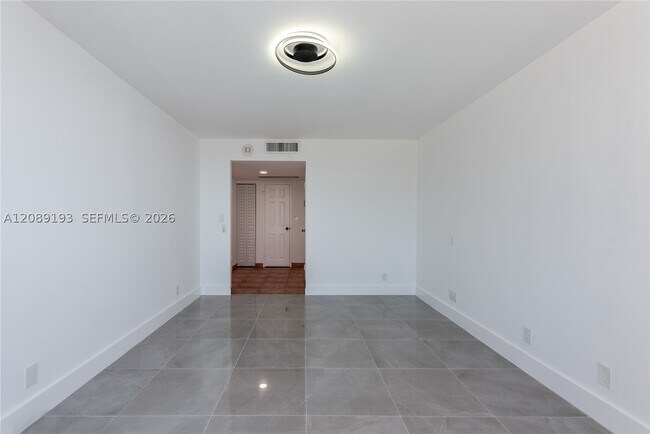 Building Photo - 3180 S Ocean Dr