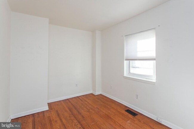 Building Photo - 514 S 22nd St