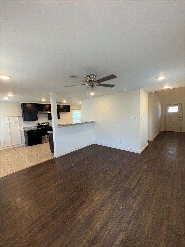 Building Photo - 138 Egret Canal S