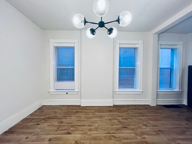 Building Photo - 3007 McNair Ave