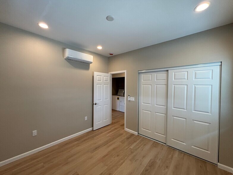 Building Photo - 4112 Pepper Dr