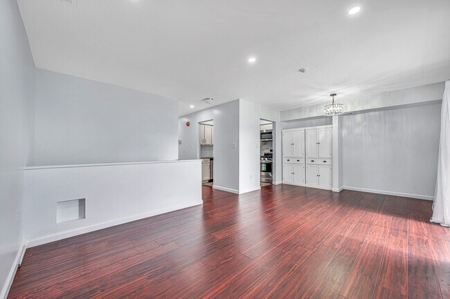 Building Photo - 77 Fairview Cir