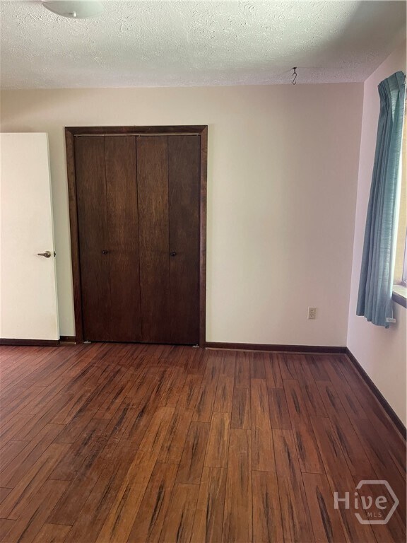 Building Photo - 170 Longview Dr