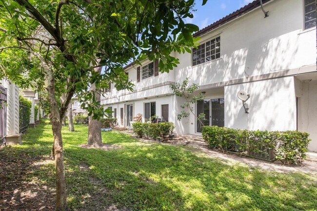 Building Photo - 4140 Napoli Lake Dr
