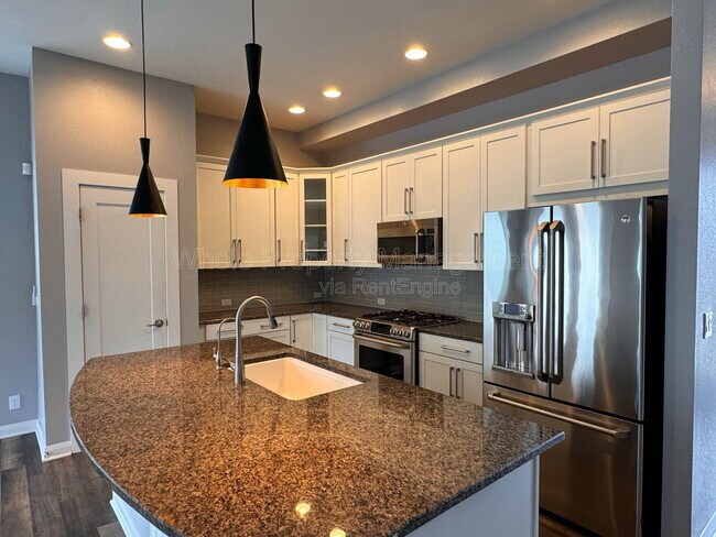 Building Photo - 6771 Larsh Dr