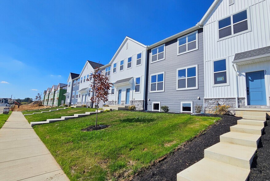 Building Photo - 63 N Conifer Dr