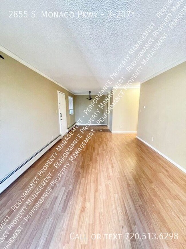 Building Photo - Plaza De Monaco Condo