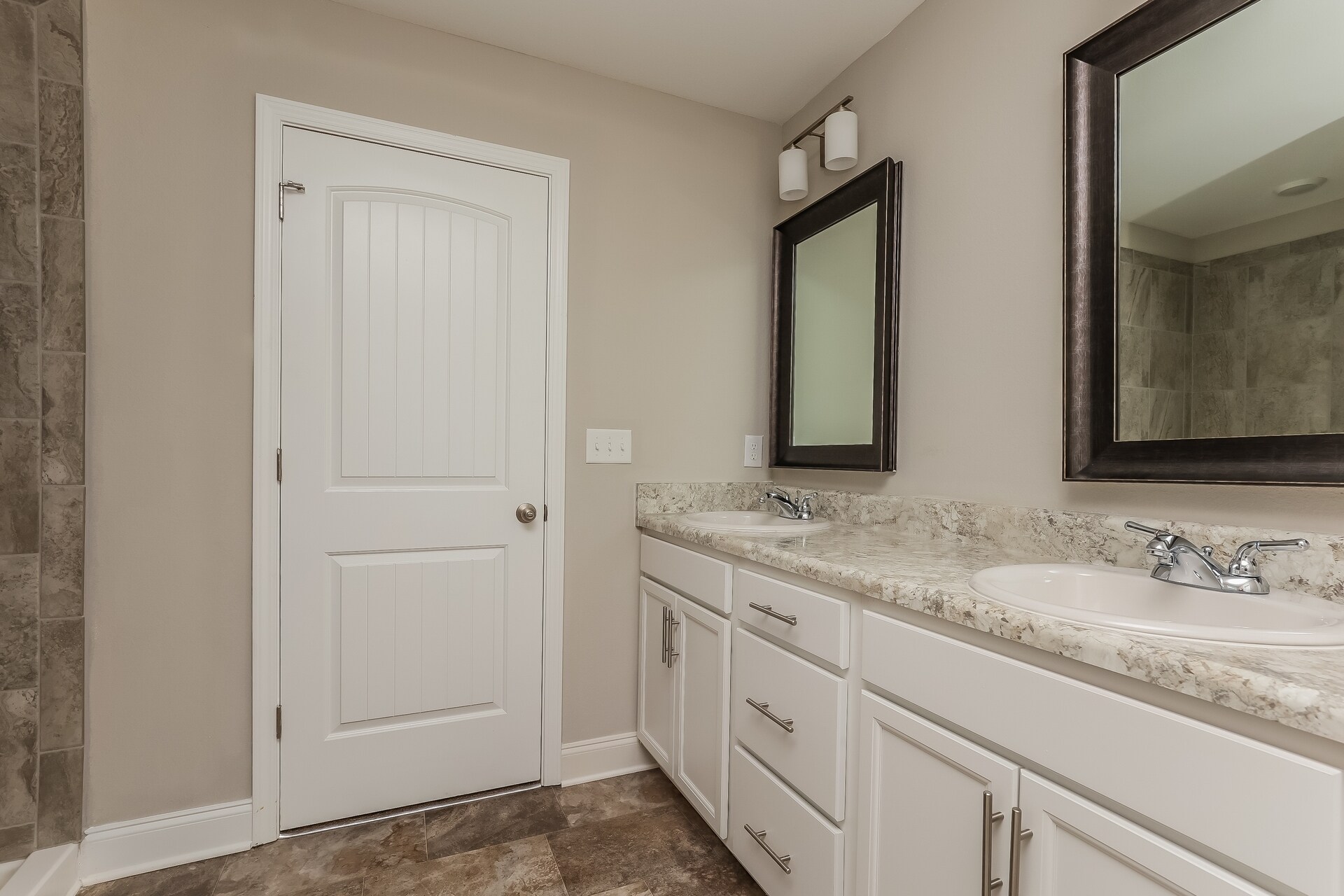 Building Photo - 1156 Black Oak Cir