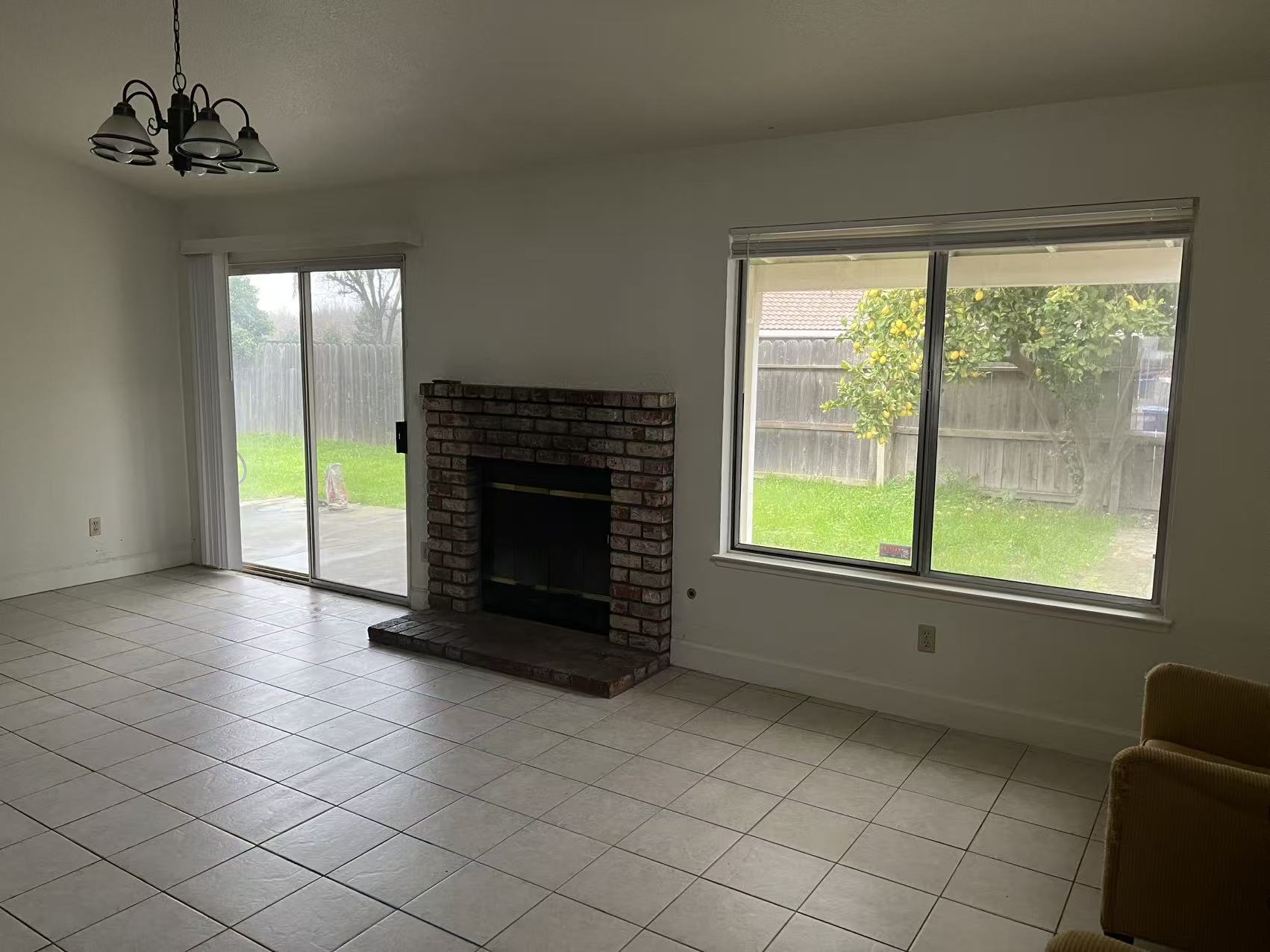 Building Photo - 2825 Woodland Ave