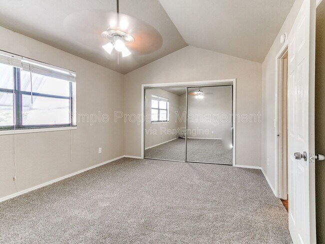 Building Photo - 10607 N MacArthur Blvd