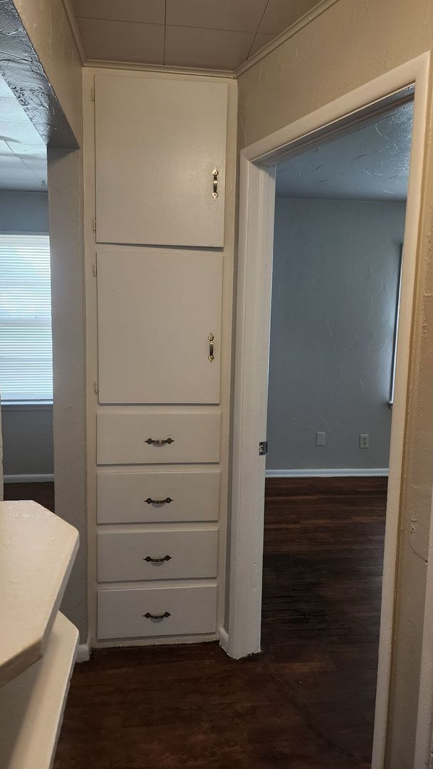 Building Photo - Totally Remodeled 2 Bed 1 Bath SW OKC!  $8...