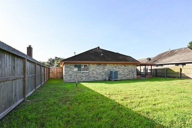 Building Photo - 6543 Liberty Valley Dr