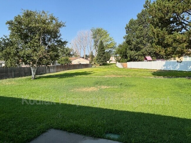 Building Photo - 9694 S Stonehaven St