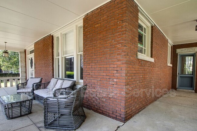 Building Photo - 1234 Vinton Ave