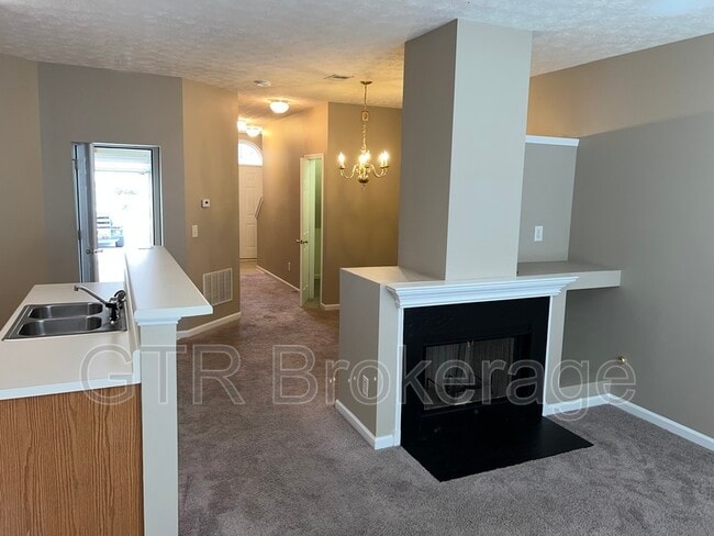 Building Photo - 162 Haven Oak Way